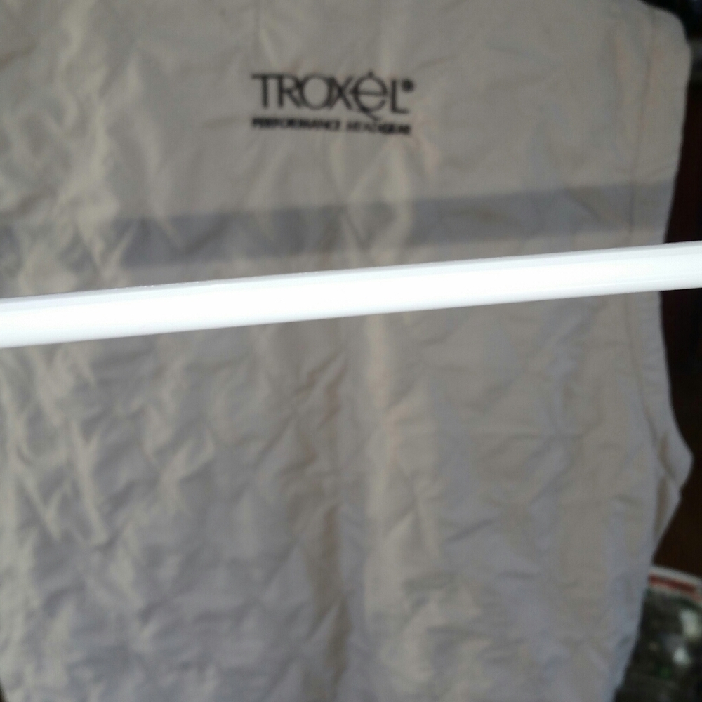 Vest - Picture 2 of 6
